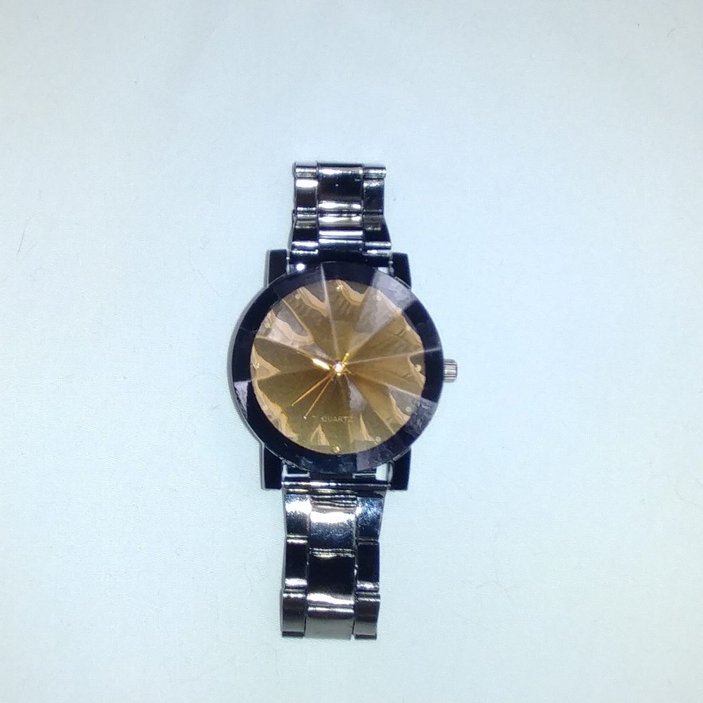 Watch - Picture 2 of 5